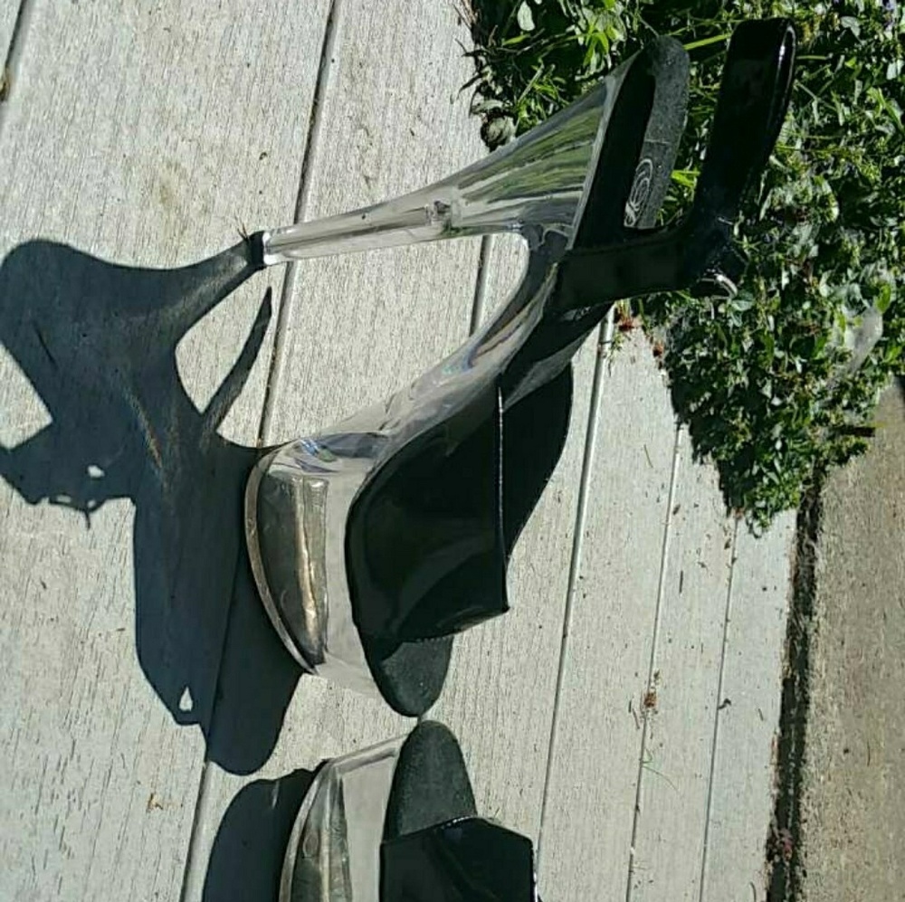 Pleaser heels